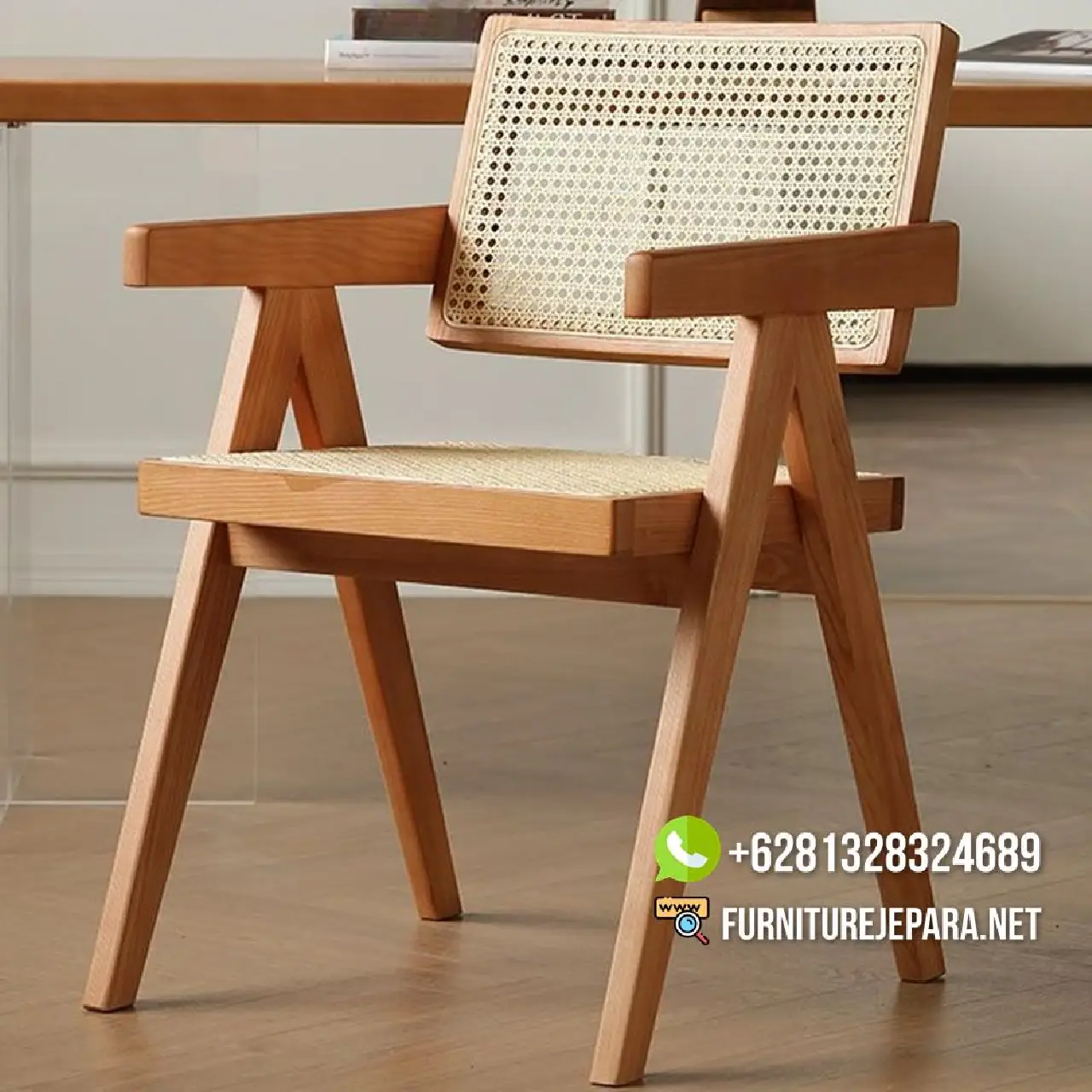 Kursi Cafe Jepara Sandaran Rotan
